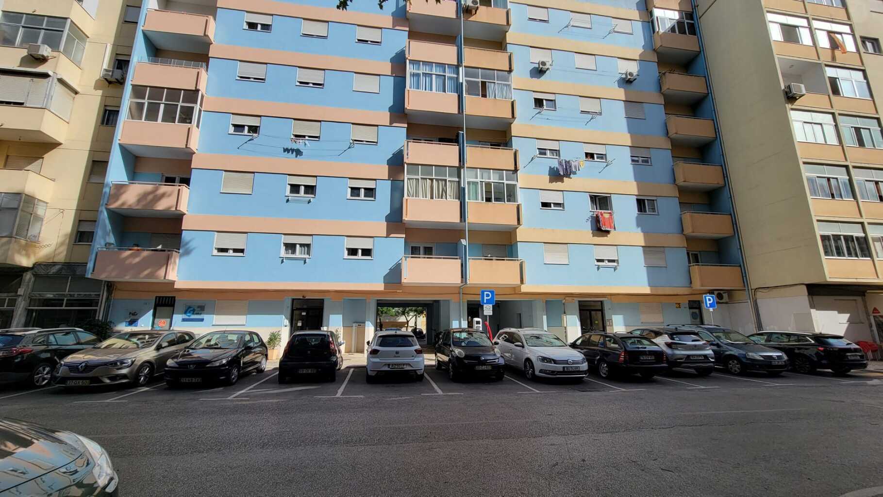 3ayuj047letoq6s6lddita.jpg