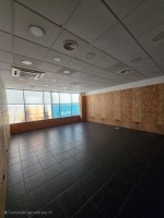 hkfiw2qj4v1kseanwh777.jpg
