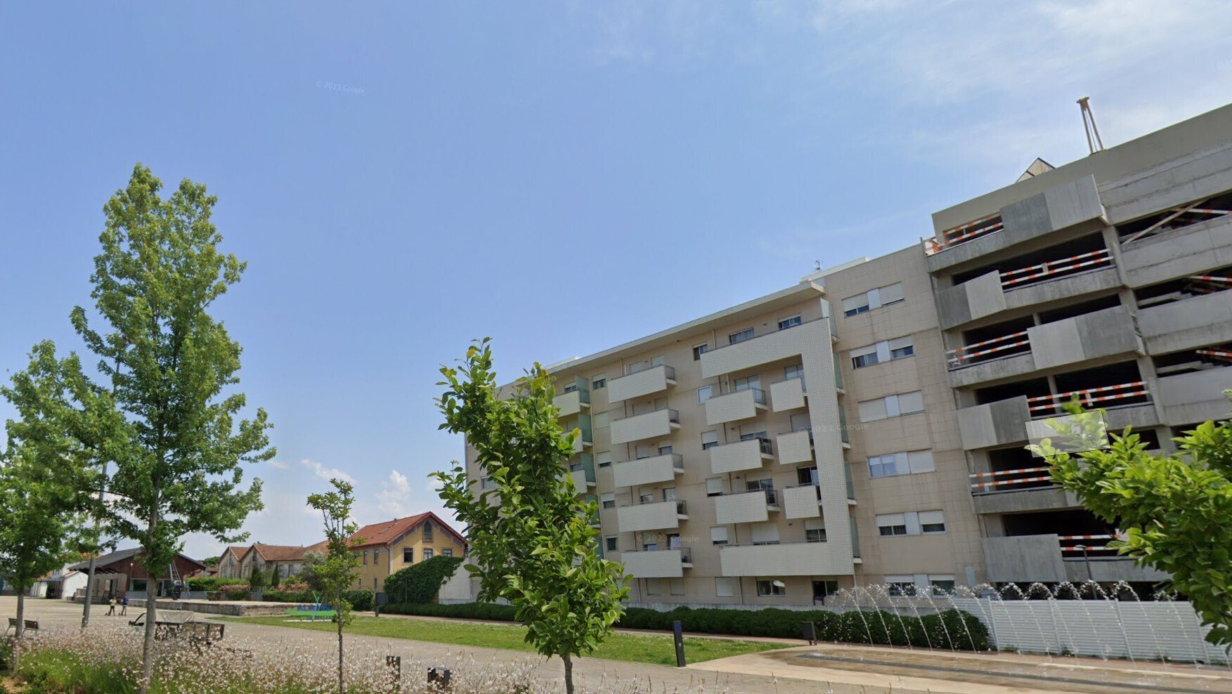 1apr9glm4s65usqc1an355.jpg
