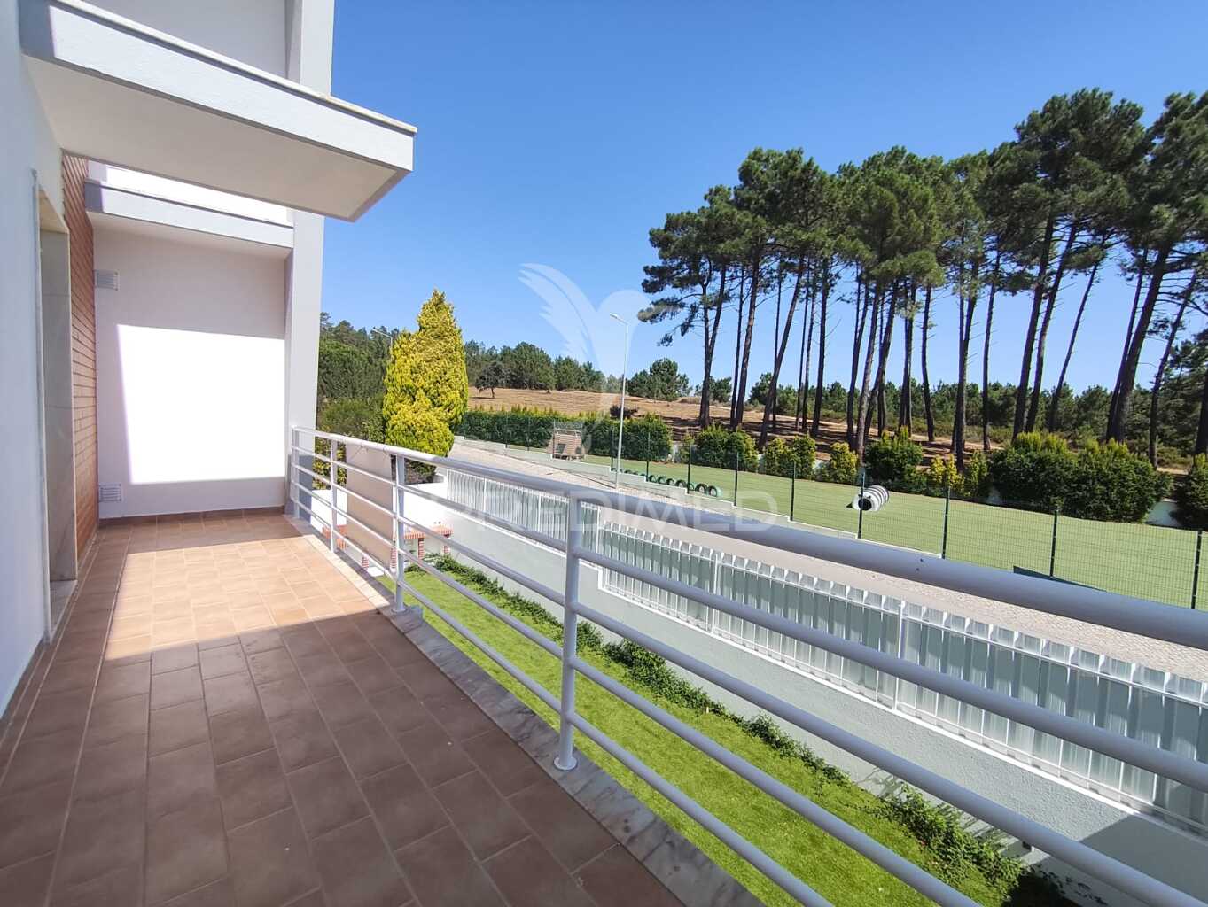 Moradia Geminada T4