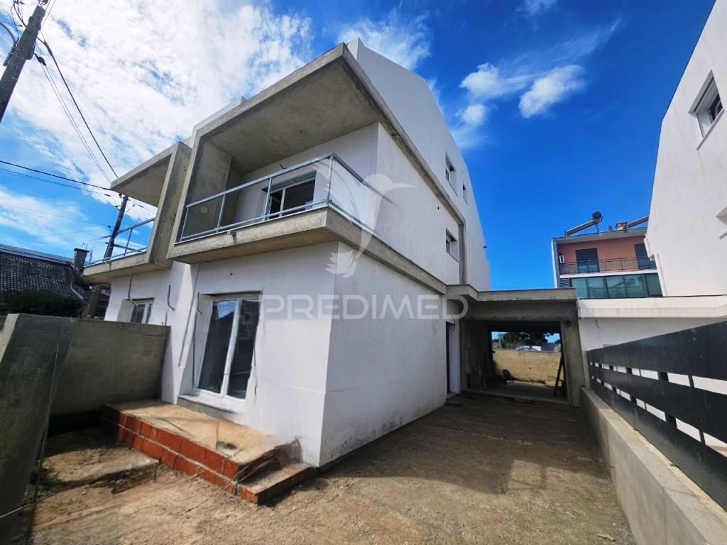 Moradia Geminada T3