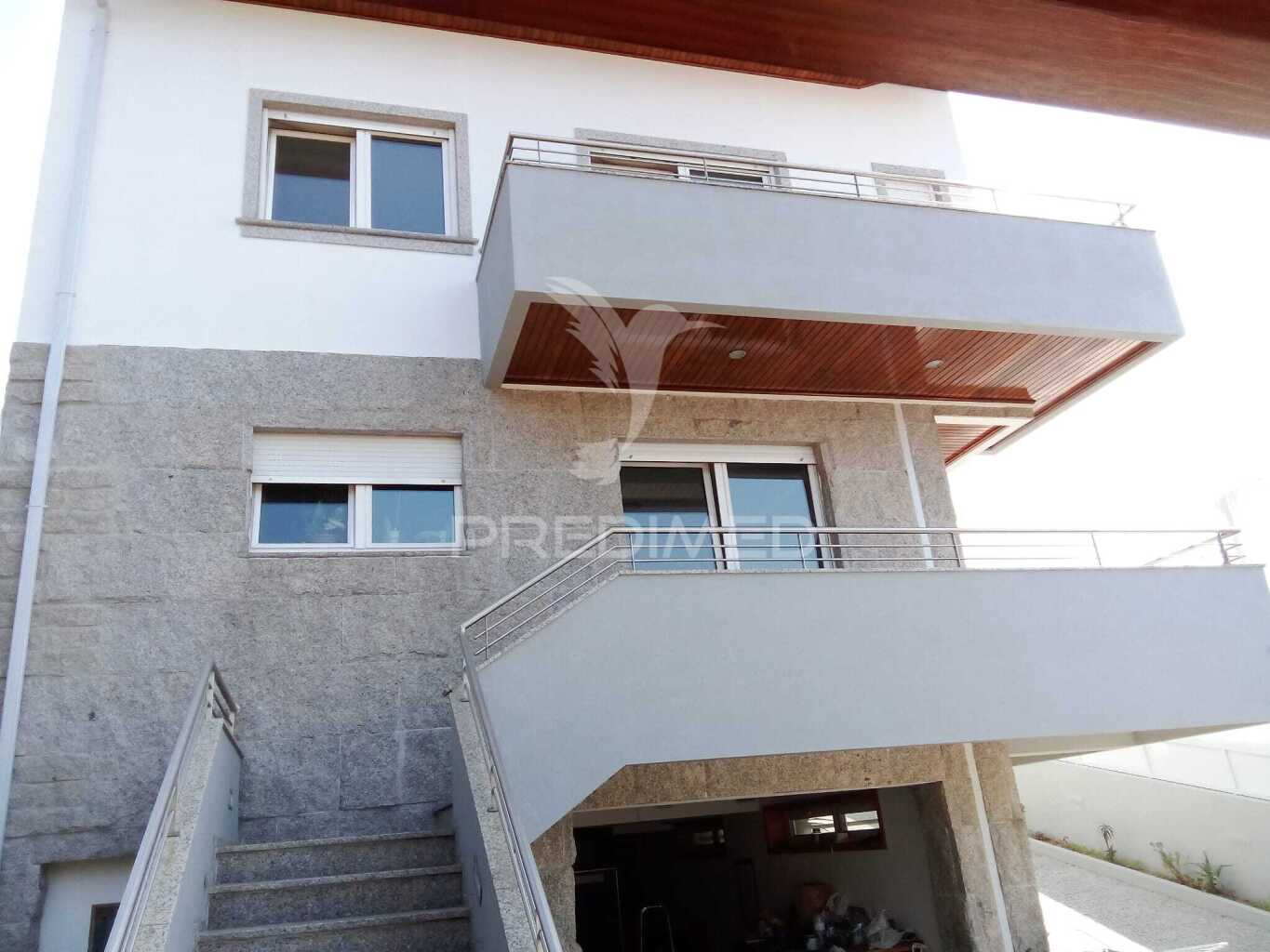 Moradia T4