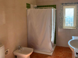 48lipttot9xzs40napil0e.jpg