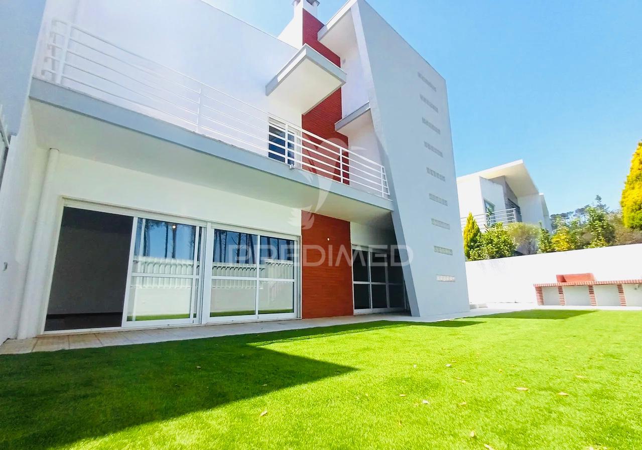 Moradia T4