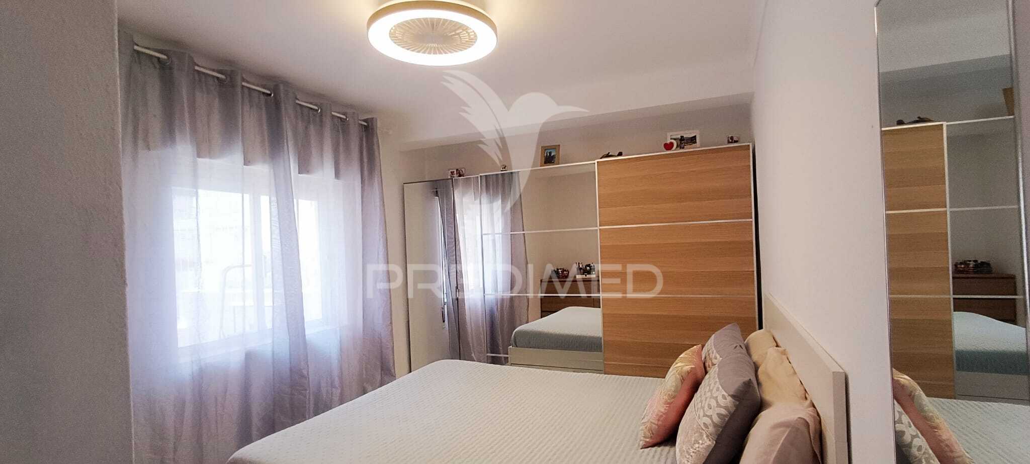 Apartamento T2 + 1