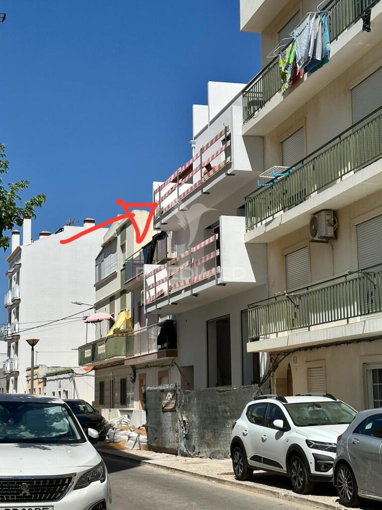 Apartamento T1 + 1