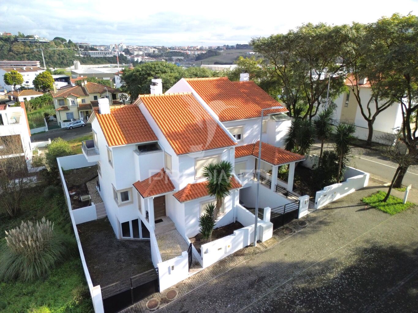 Moradia Geminada T4