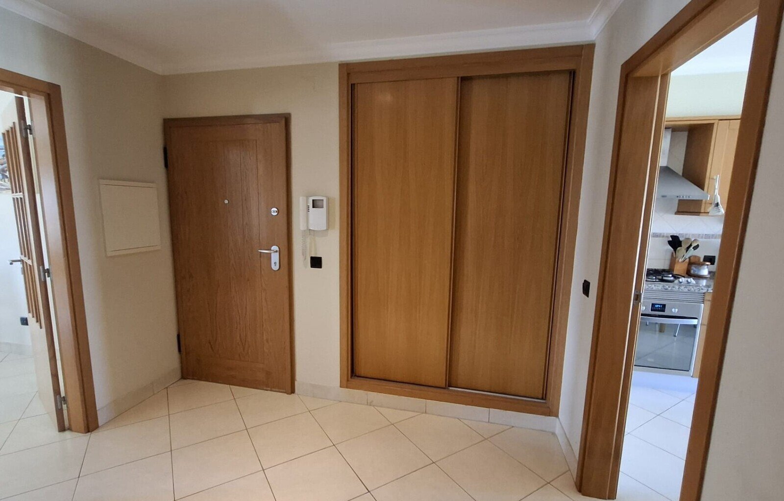 6hdcugxz129mtc12r9os1p.jpg