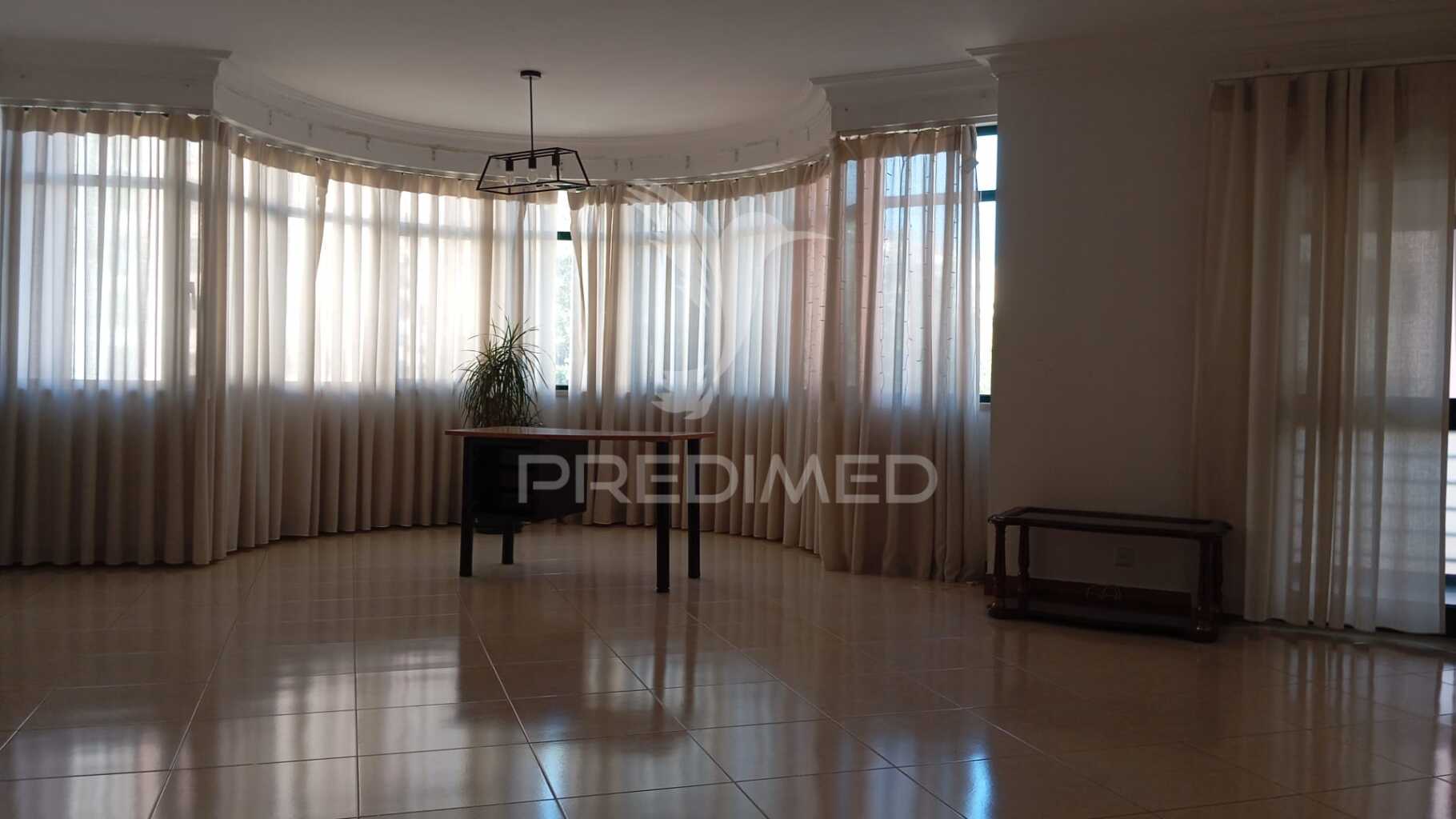 Apartamento T4