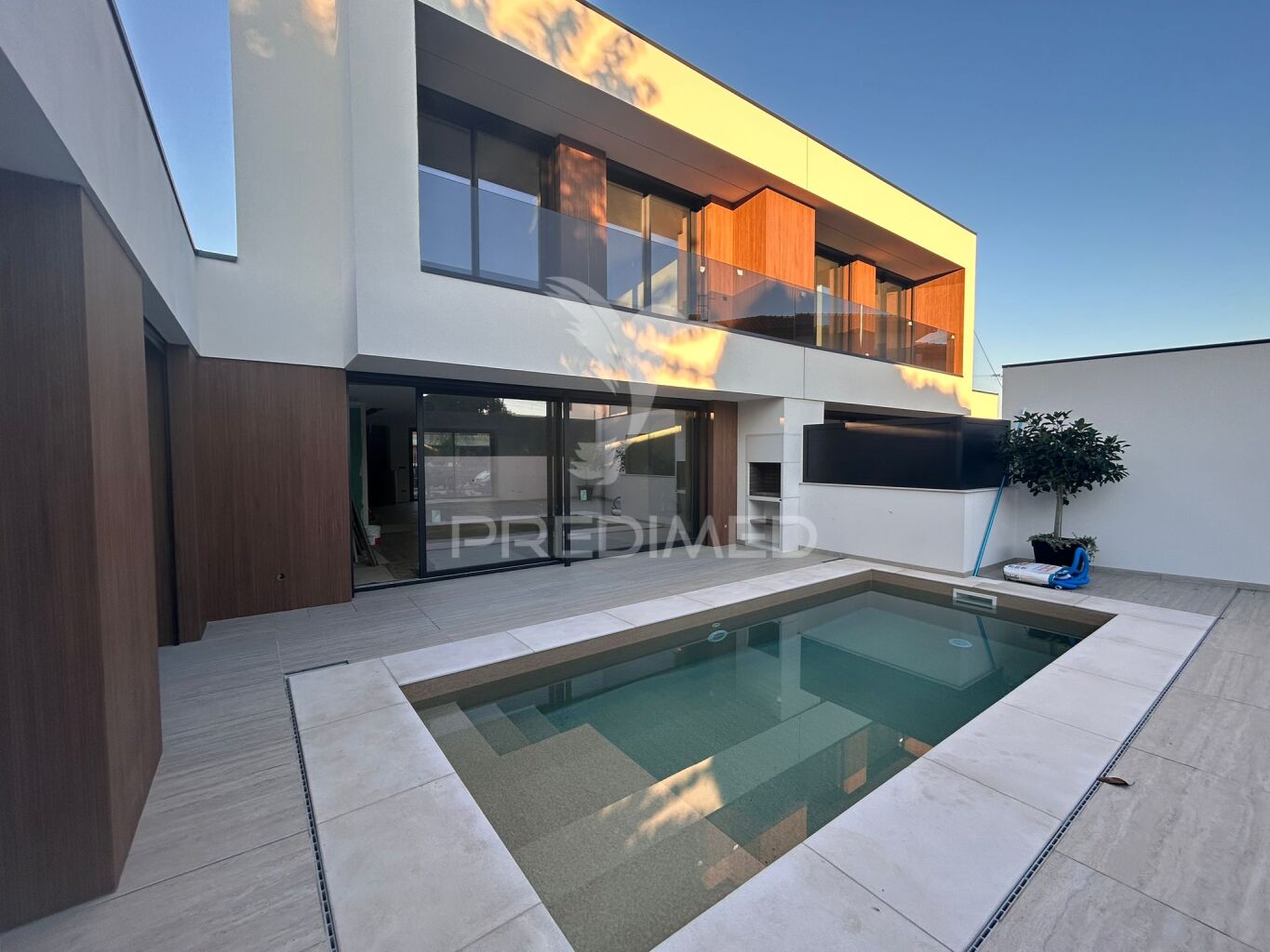 Moradia em Banda T3 + 1