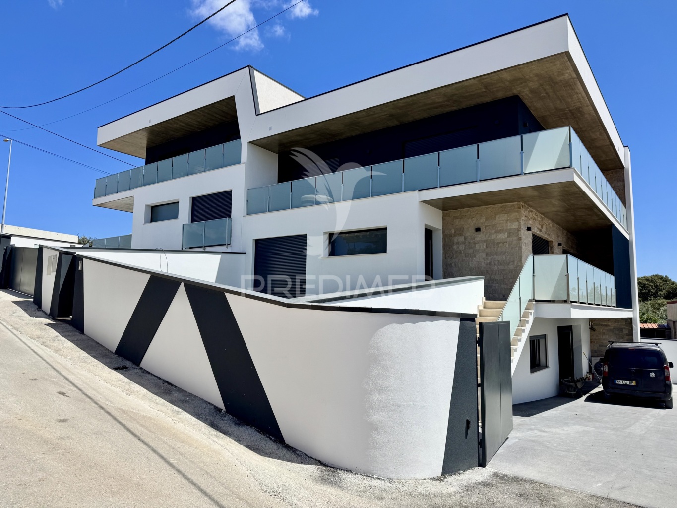 Moradia Geminada T4