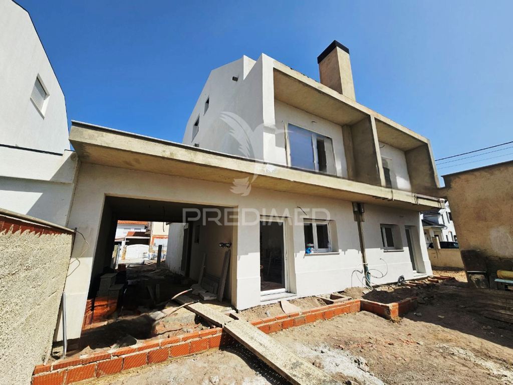 Moradia Geminada T3